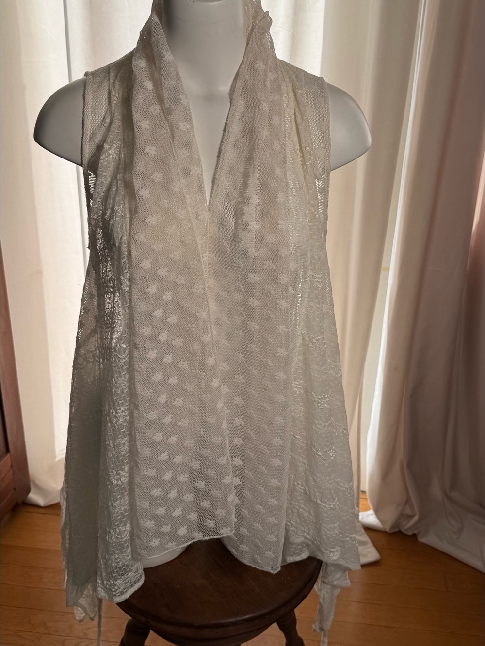 Altar'd State Cream Lace V-Neck Sleeveless Duster